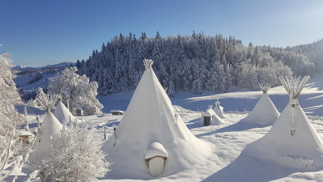 Village Tipi La Féclaz Eksteriør billede