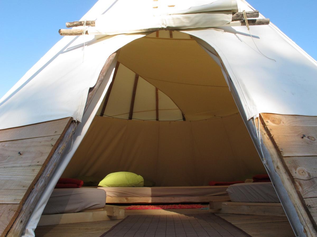 Village Tipi La Féclaz Eksteriør billede